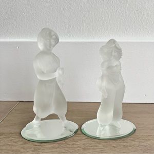 ARRIBAS BROTHERS DISNEY PARKS ALADDIN & JASMINE FROSTED GLASS FIGURE SET